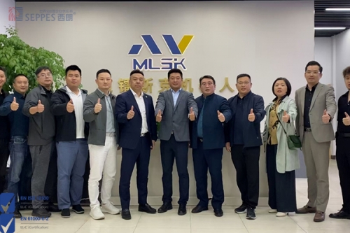 肖副主席率团访问苏州九点半，共谋产业发展新机遇