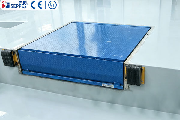 出口约旦的装卸平台dock leveler